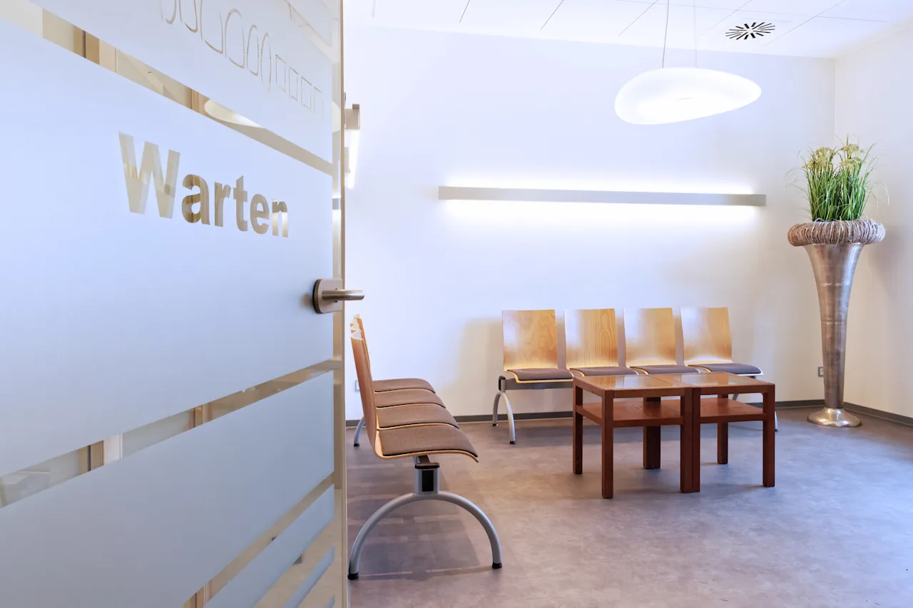 Wartezimmer (1)